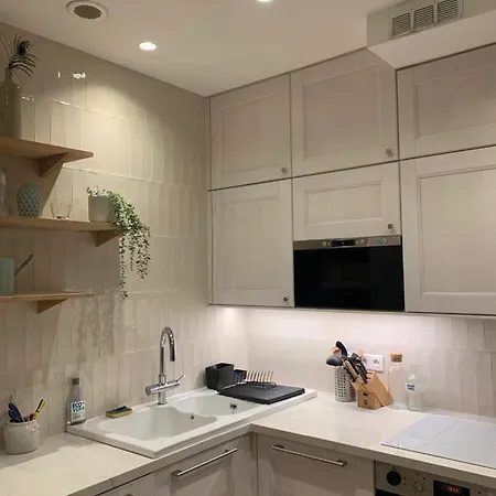 Charming Family Loft Near The Parc De Belleville アパート